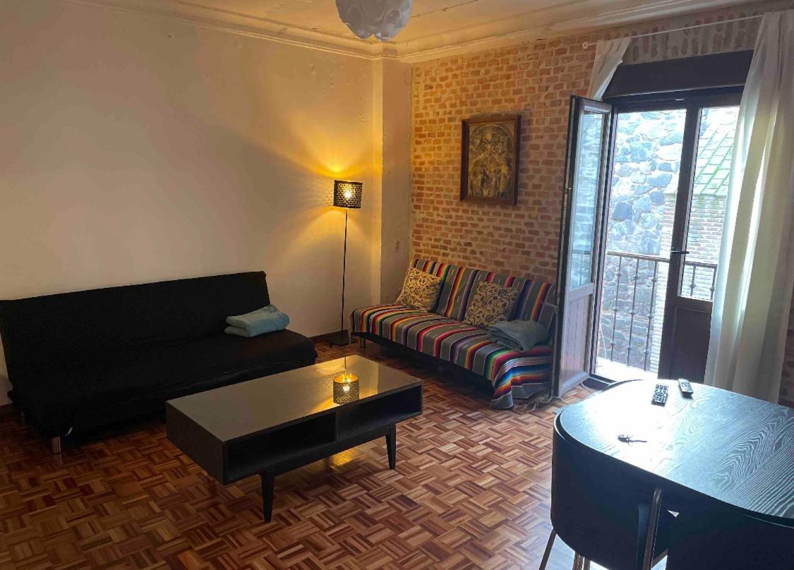 Alojamiento En El Centro De Toledo Apartment Exterior photo